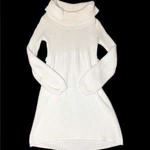 Moda International, Cable-Knit Long Sleeve, turtle neck Sweater Dress in White